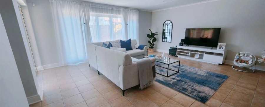 To Let 3 Bedroom Property for Rent in Summerstrand Eastern Cape
